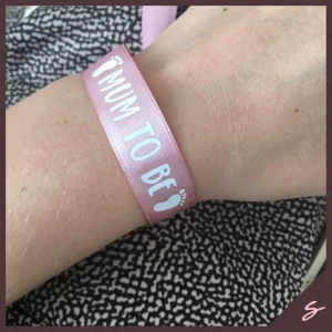 imgi_49_Braccialetto-rosa-300x300